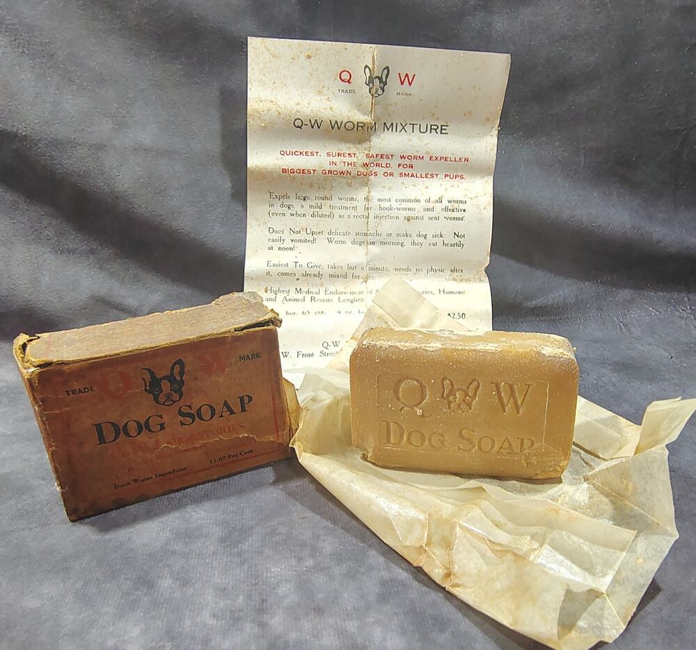 RARE antique 1920s QW DOG SOAP 🧼 in box Plainfield NJ vintage soap
